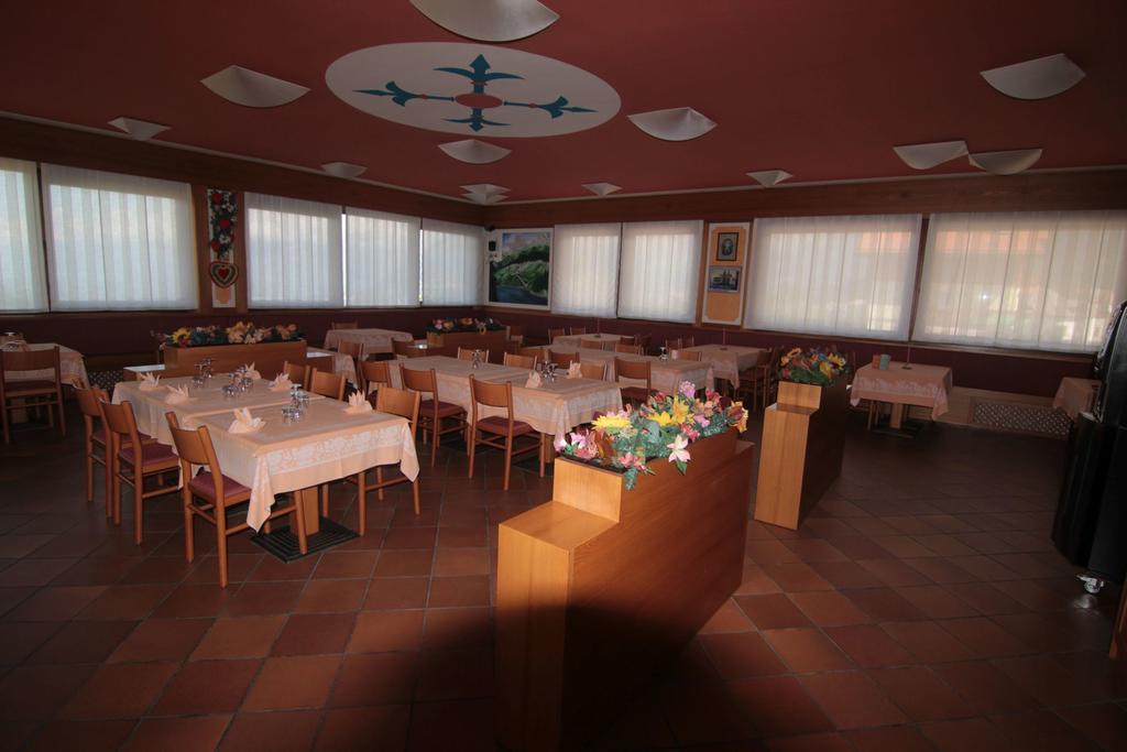 阿尔贝格里雅斯特酒店 Tambre dʼAlpago 外观 照片