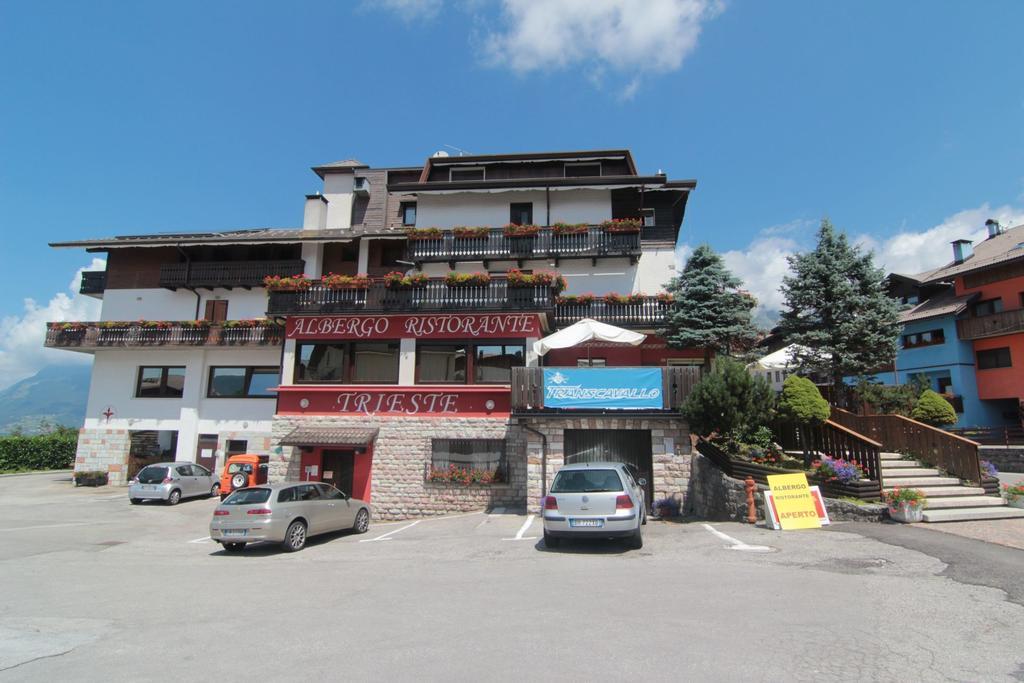 阿尔贝格里雅斯特酒店 Tambre dʼAlpago 外观 照片